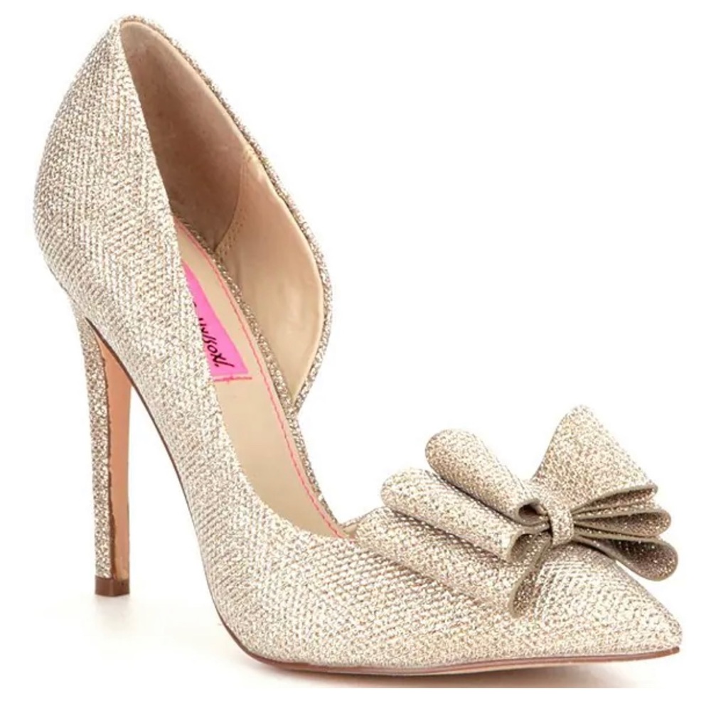 Betsy Johnson bow pump